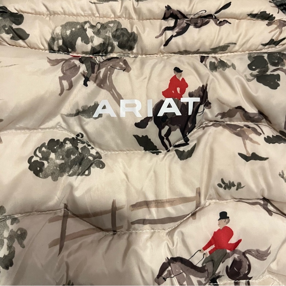 Ariat Ideal Down Vest – Equestrian Hunt Print - Picture 3 of 11